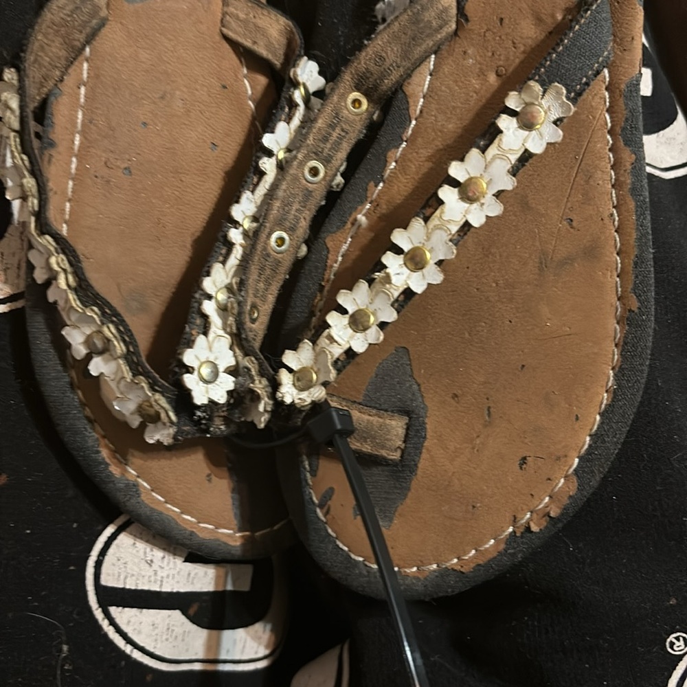 Flip flops - Picture 2 of 3